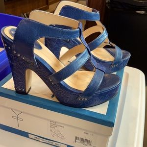 Y Knot Branded Sedona Sandal Heels